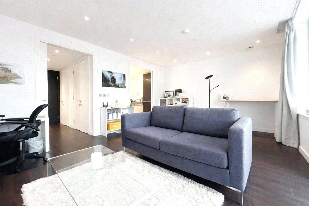 Property photo 3 of 15 Picture No. 12