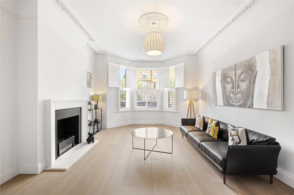 Property photo 2 of 11 Reception Room