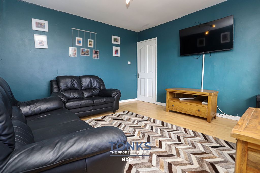 Property photo 3 of 30