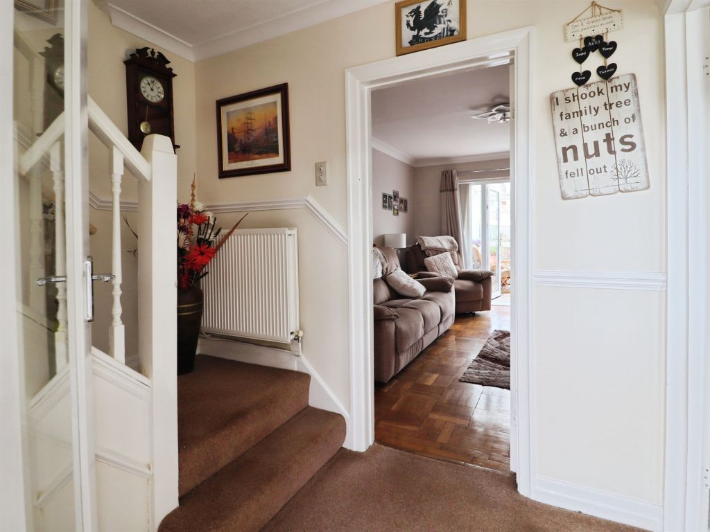 Property photo 3 of 20