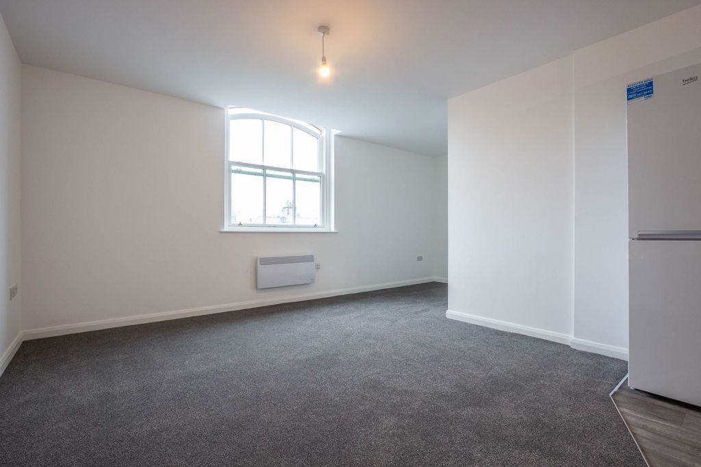 Property photo 3 of 7
