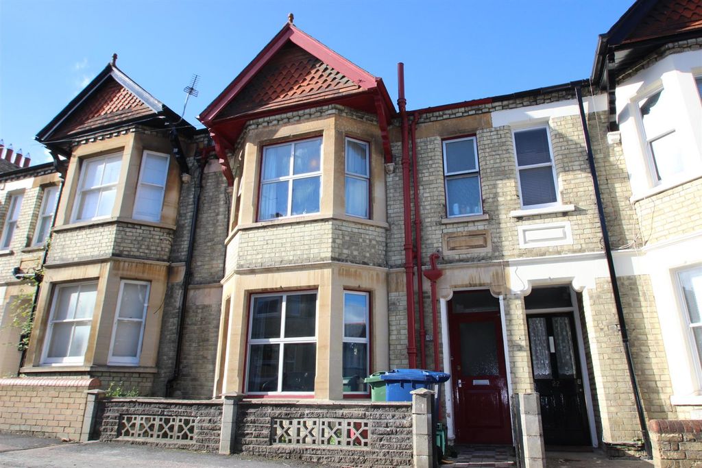 Property photo 1 of 8