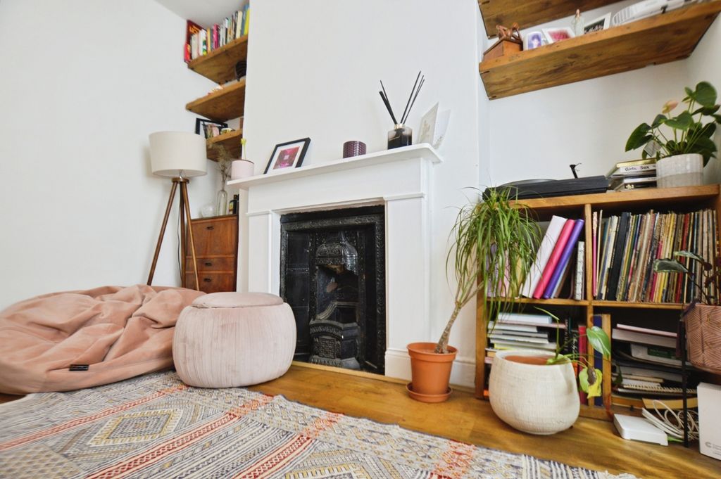 Property photo 2 of 14 Pbox-Img.Jpg