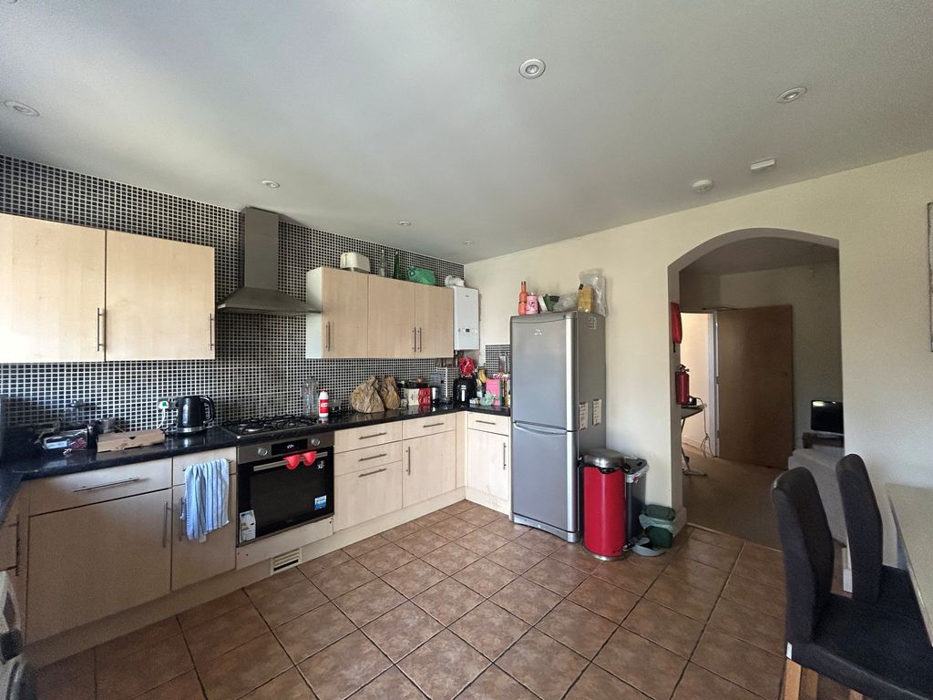 Property photo 2 of 7 Image