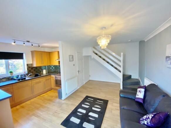 Property photo 3 of 11 3