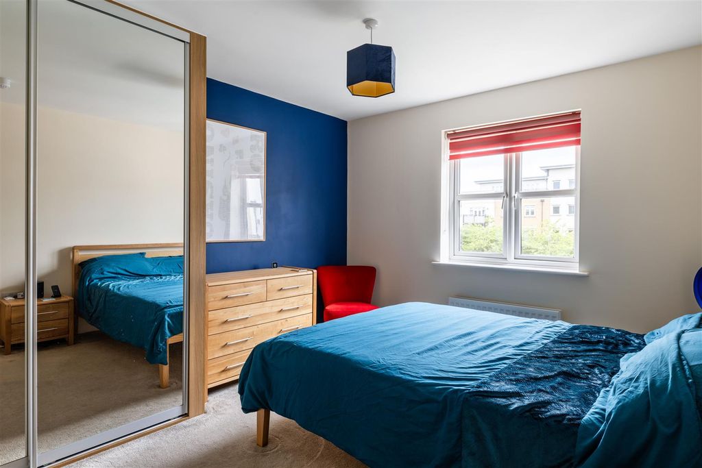 Additional image 12 of 2 bed flat for saleRenfields, Haywards Heath RH16