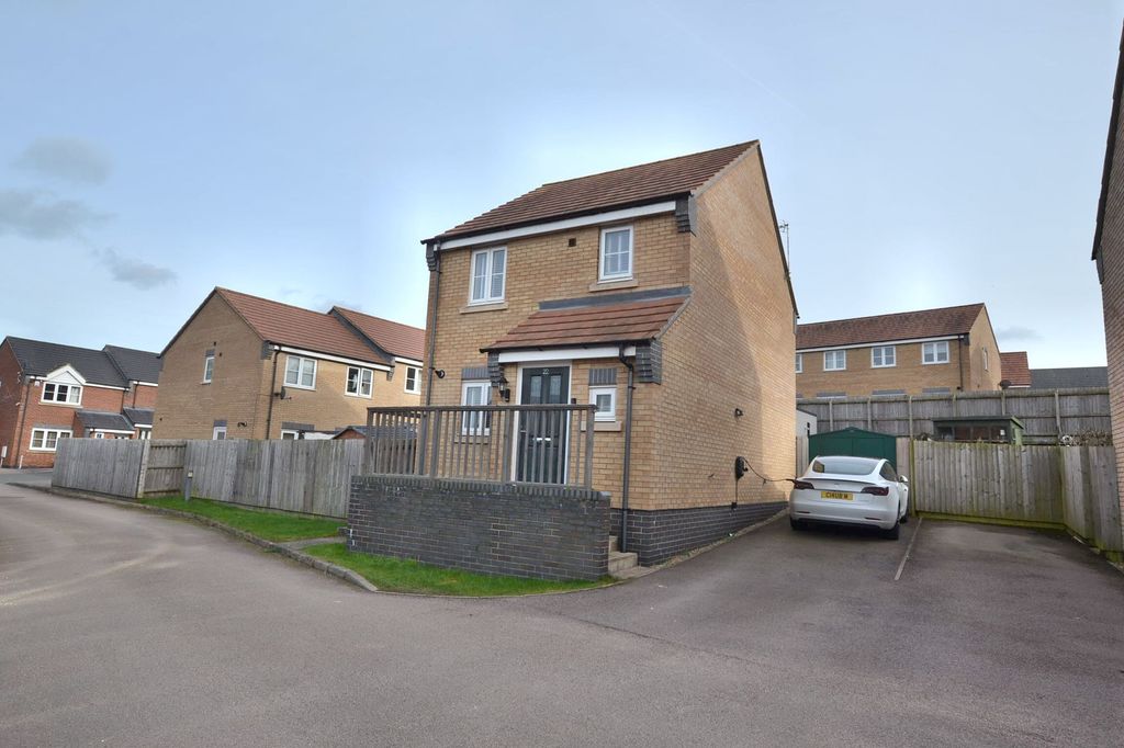 Property photo 1 of 20