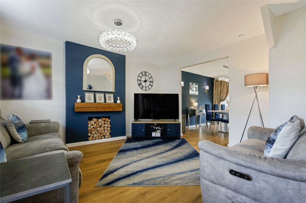 Property photo 2 of 19 Picture No. 04