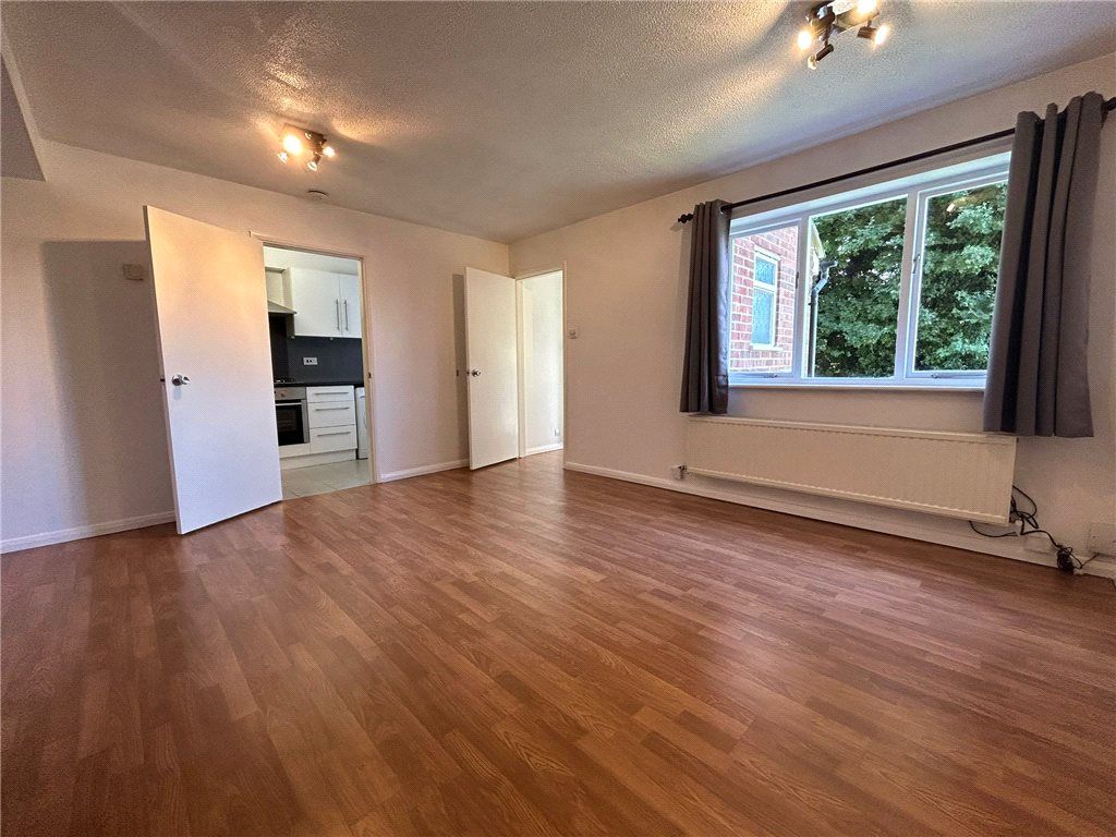 Property photo 2 of 8 Living Room