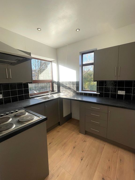 Property photo 2 of 9 1