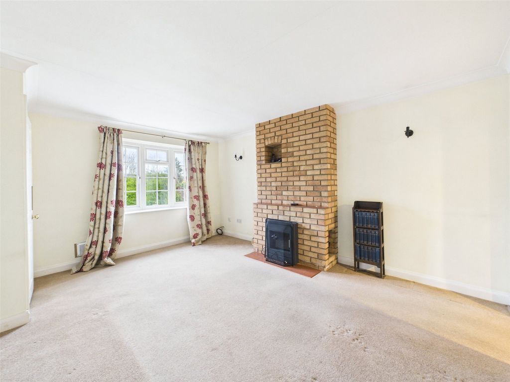 Property photo 2 of 19 Picture No. 14