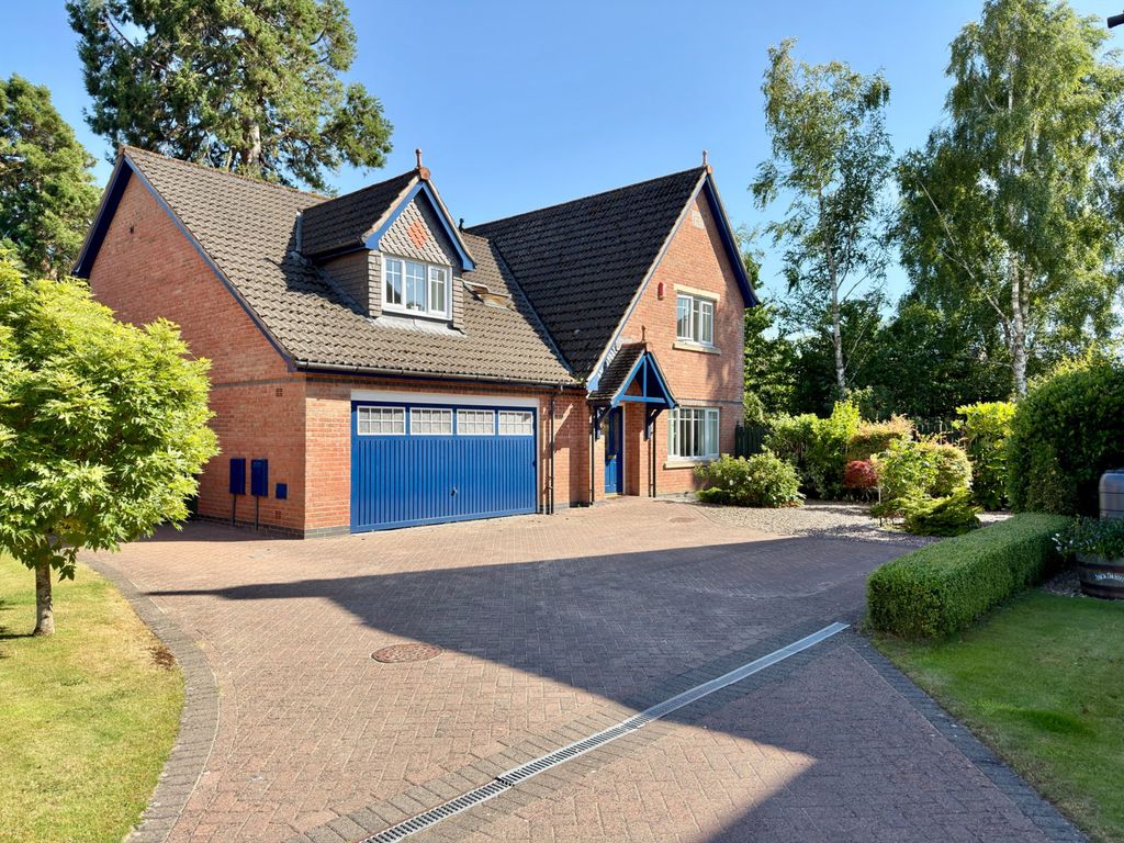 Property photo 1 of 30