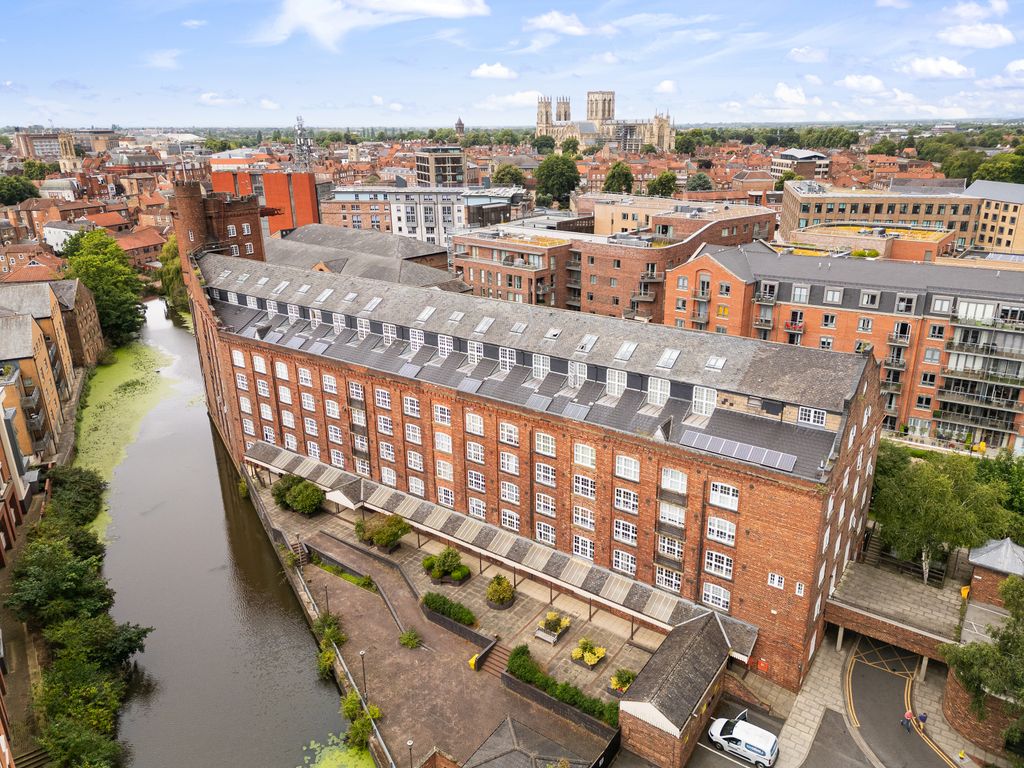 Property photo 1 of 11 68Rowntreewharf02