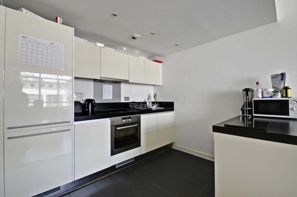 Property photo 2 of 8 2