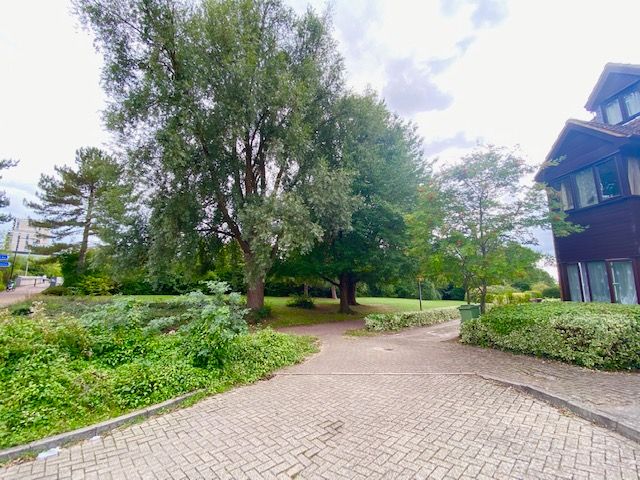 Property photo 3 of 6 Exterior