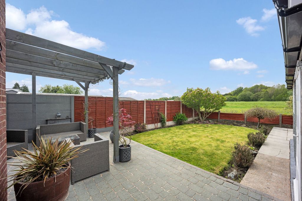 Property photo 3 of 32