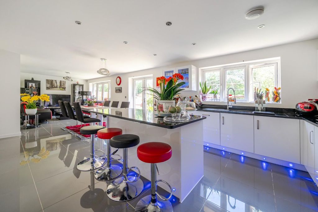 Property photo 3 of 22 1287722 (5).Jpg