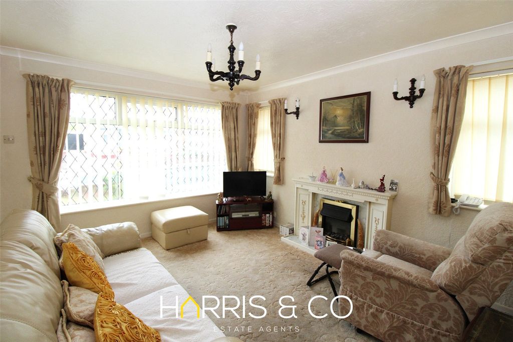 Property photo 3 of 14 Picture No. 01