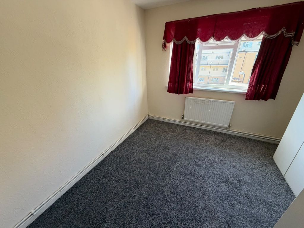 Property photo 2 of 6 0076909d-5858-4A78-9Dbd-5B6Ebe8Fc34E