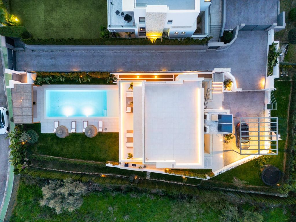 Property photo 3 of 39