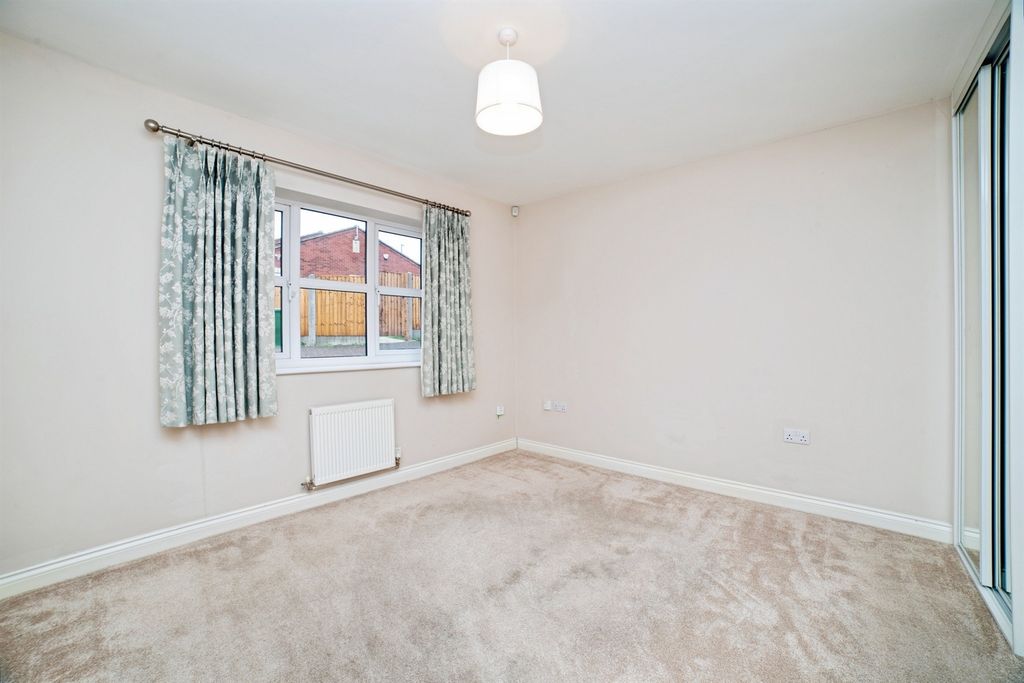 Property photo 3 of 22