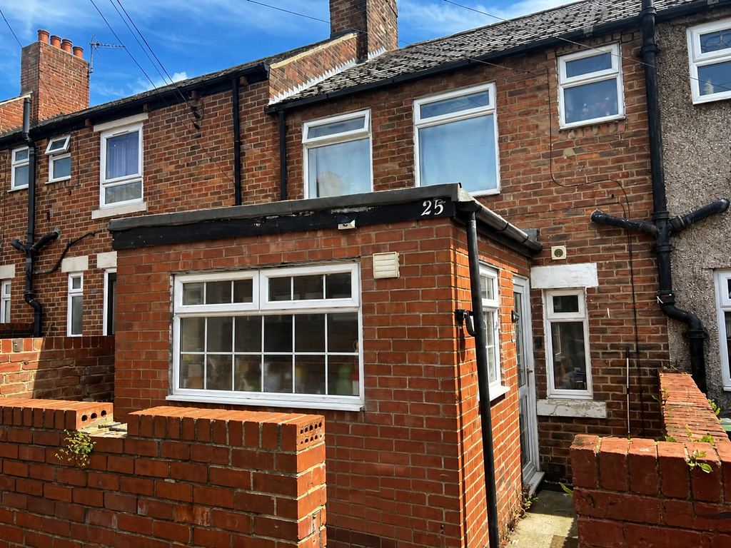 Property photo 1 of 10 Three Bed Terraced House