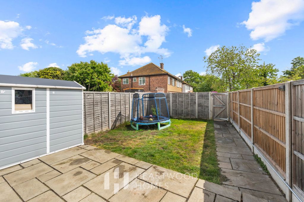 Property photo 3 of 24
