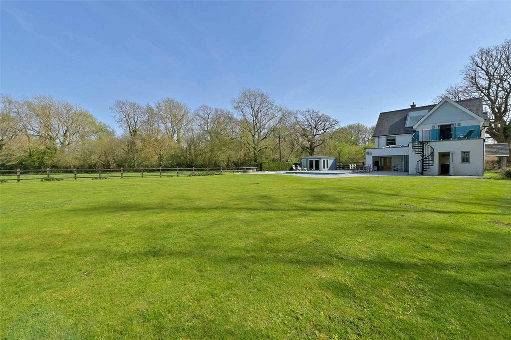 Property photo 1 of 25 Rear Garden