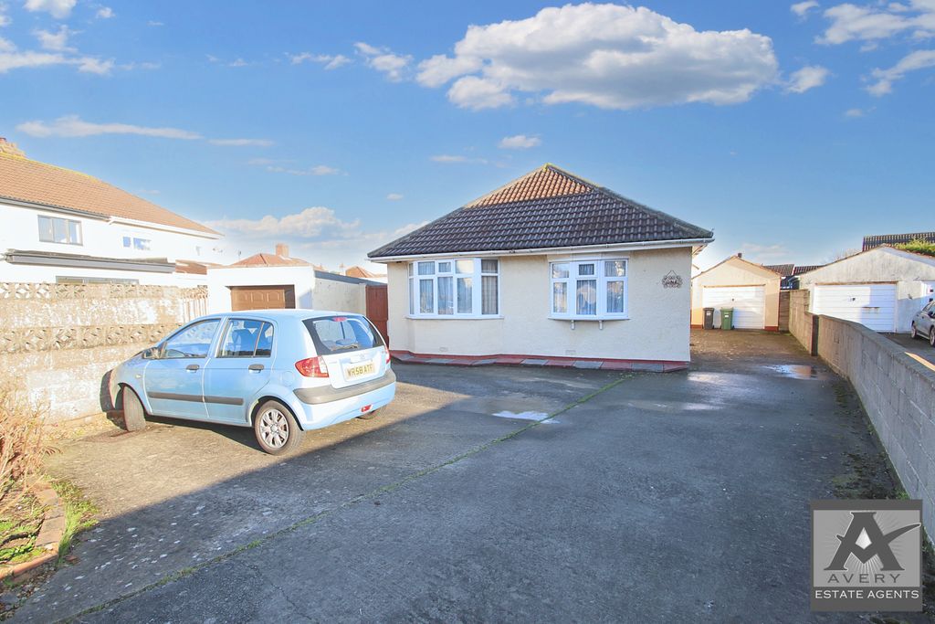 Property photo 1 of 22 3Â Bedroom Detached Bungalow For Sale