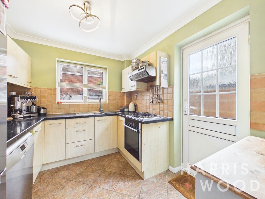 Property photo 2 of 24 5239412