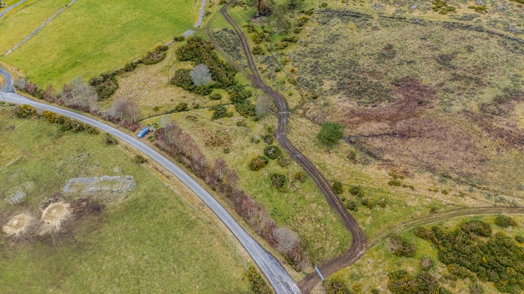 Property photo 3 of 12