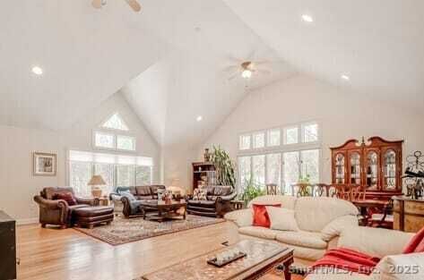 Property photo 1 of 29