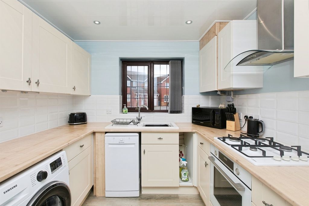Property photo 3 of 22