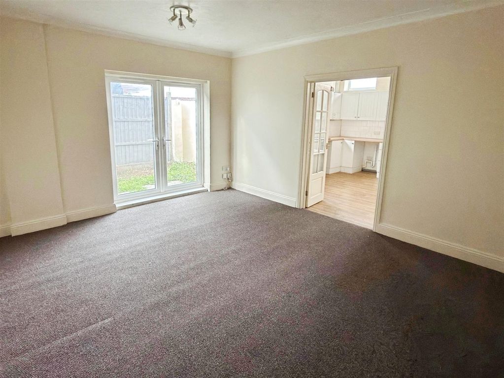 Property photo 2 of 14 St Peters St (5).Jpg