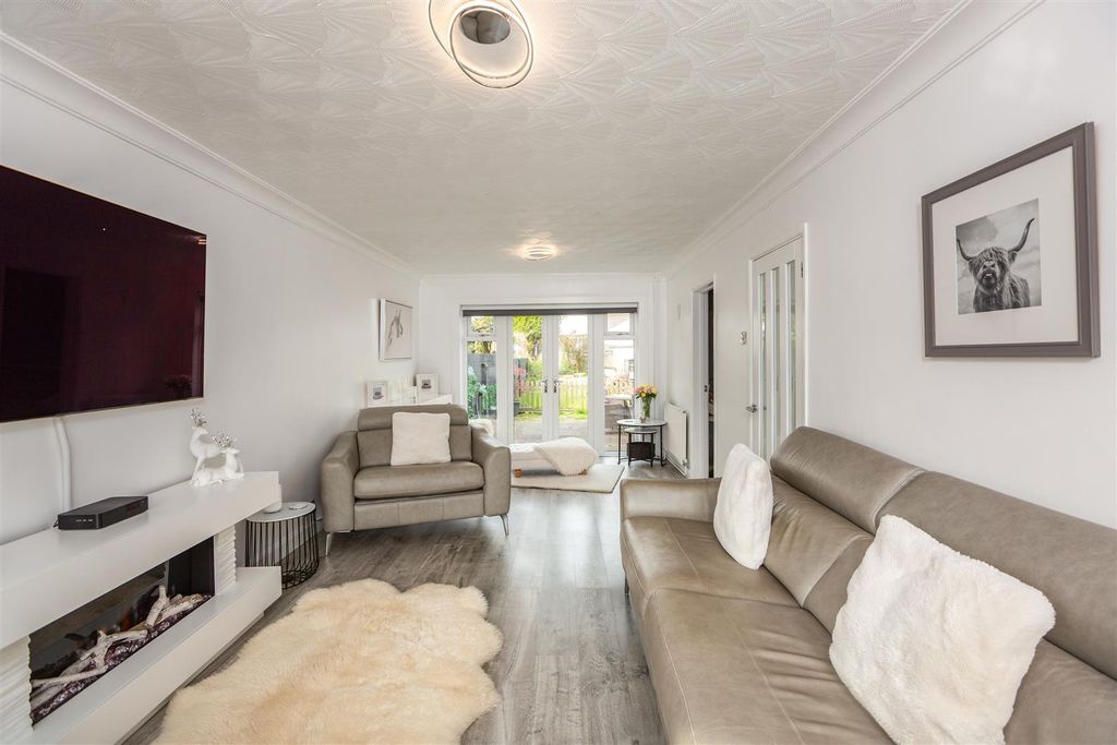 Property photo 2 of 42