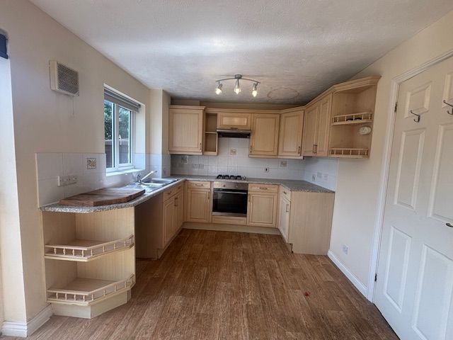 Property photo 3 of 10 View