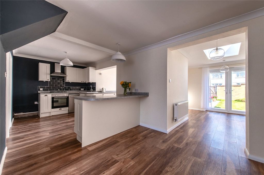 Property photo 2 of 34 Kitchen/Diner
