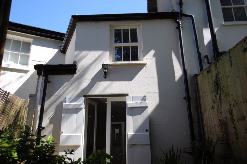 Property photo 1 of 10 Photo 15