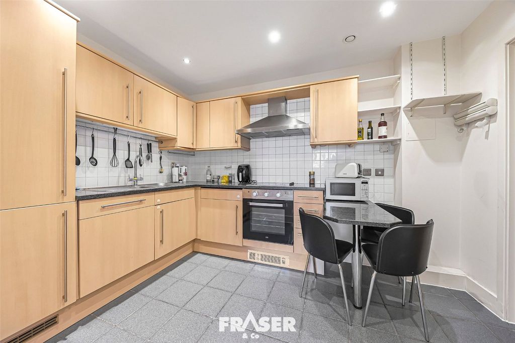 Property photo 3 of 12 Picture No. 12