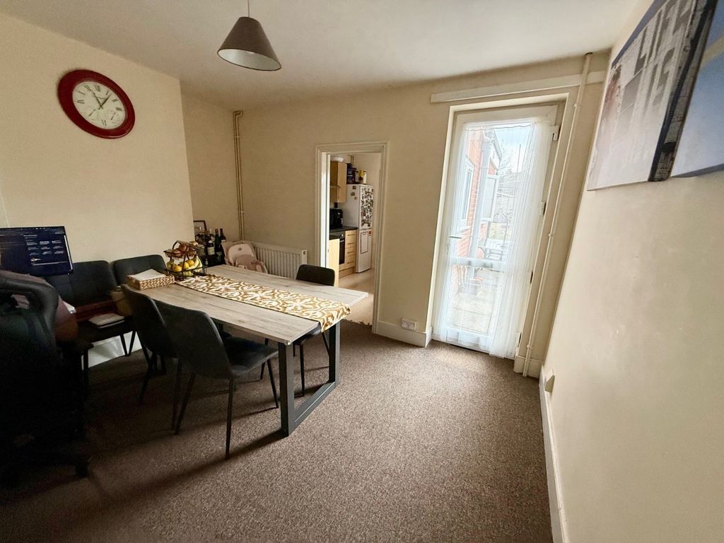 Property photo 3 of 8 Picture No. 08