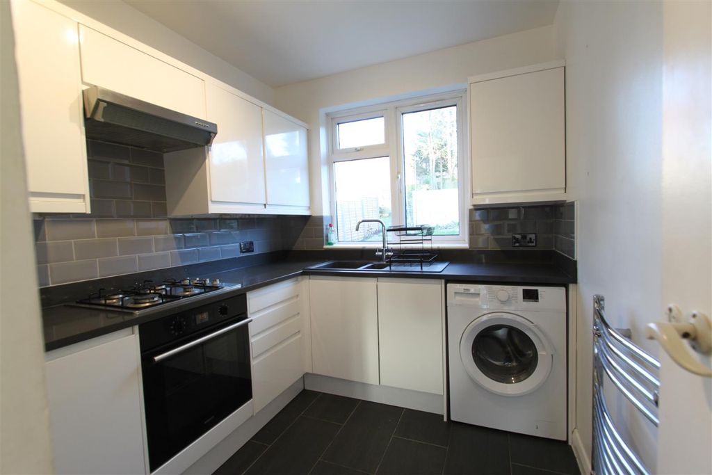 Property photo 3 of 8 Img_0450.Jpg