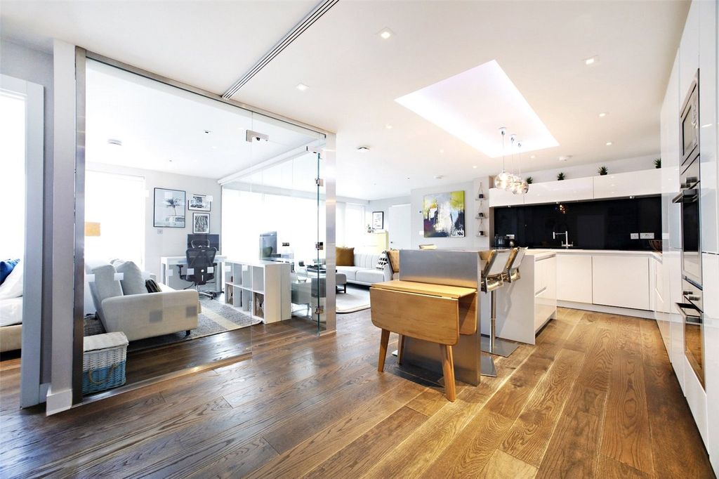 Property photo 1 of 30
