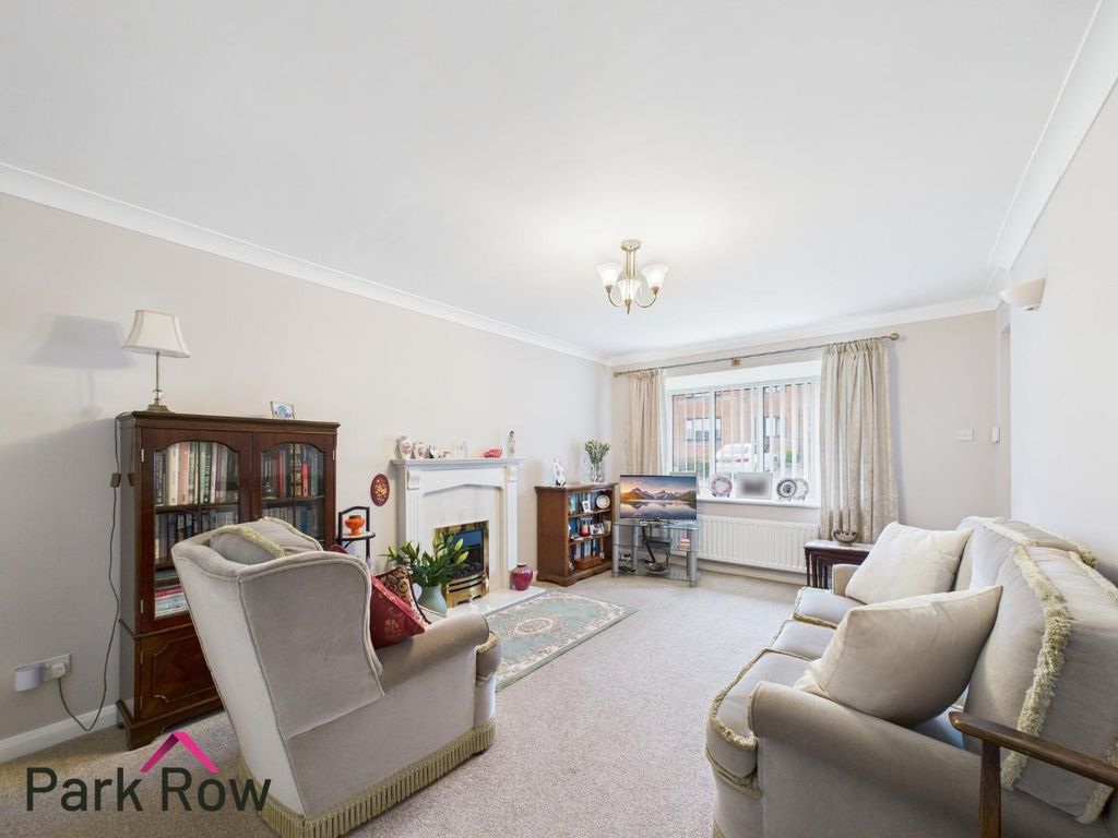 Property photo 2 of 24 Living Room