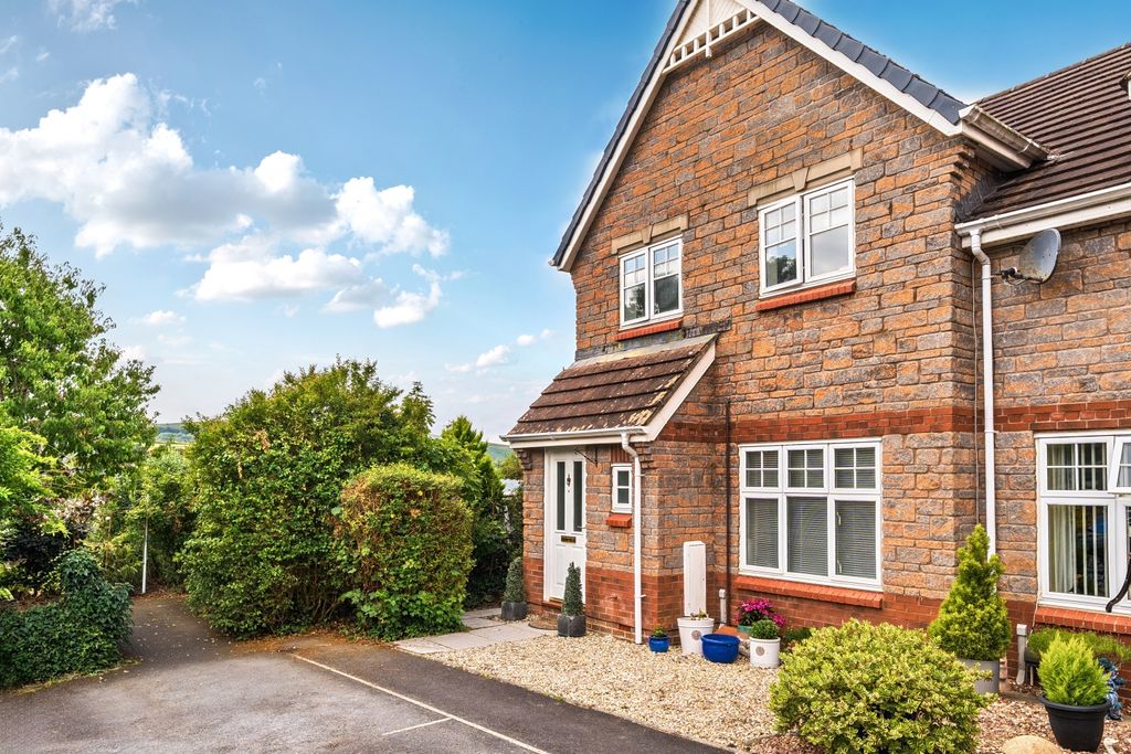 Property photo 3 of 21 6-6A6A13c2338Bd-1499913-19Fae5d298B32-2-1-1
