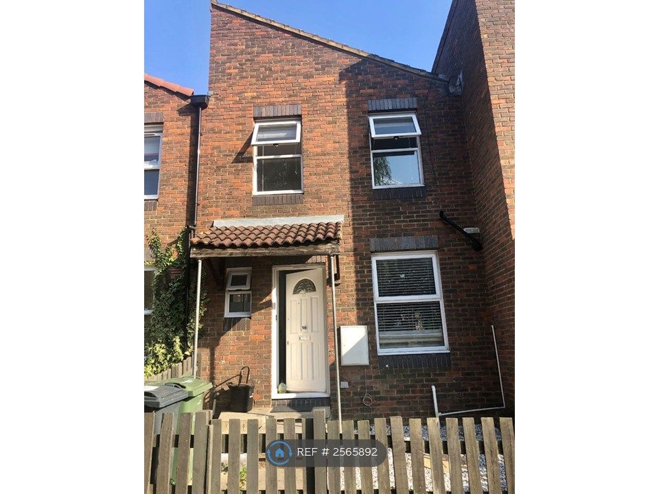 Property photo 2 of 16