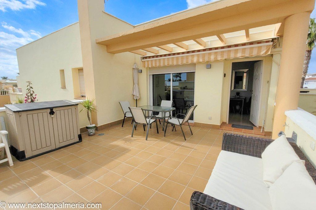 Property photo 2 of 36 Entrance Terrace