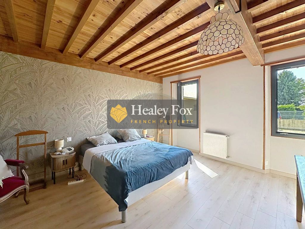 Property photo 3 of 14 34E708B1890917859938069Fc027Ed6d