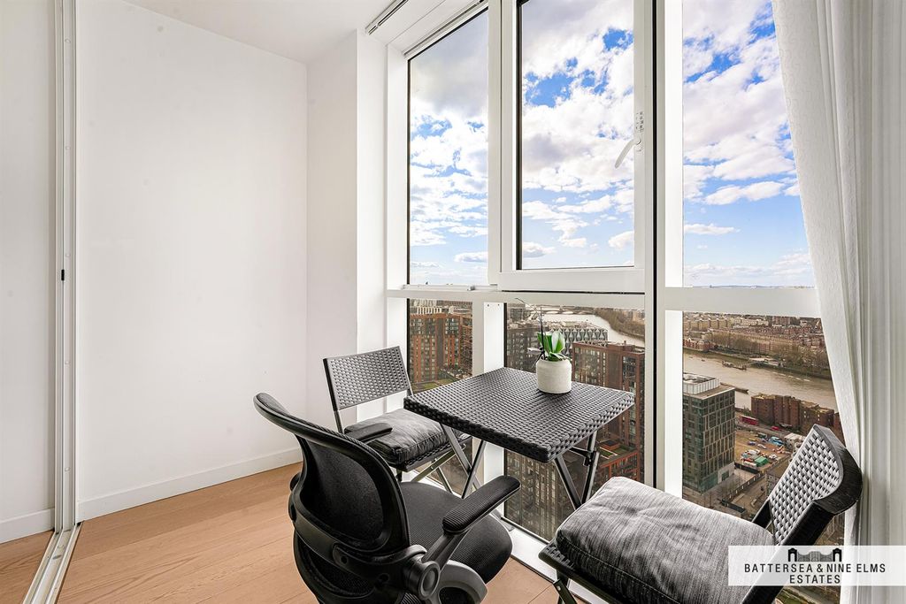 Property photo 3 of 22