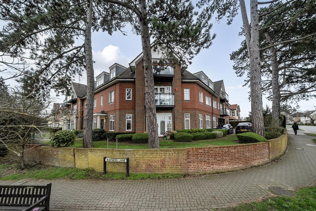 Additional image 20 of 2 bed flat for saleMarsh Road, Pinner HA5