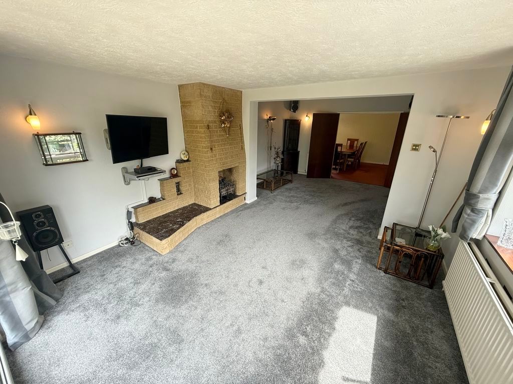 Property photo 3 of 29 Living Room